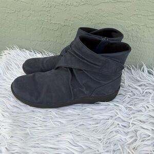 Clarks Women's Cloudsteppers Ankle Boots Blue Size 8.5 Casual Zip